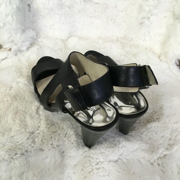 MICHAEL Michael Kors Women’s Carla Platform Leather Sandal Heels Sling Back 10 - Picture 4 of 12